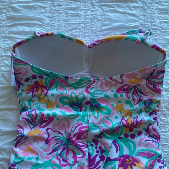 Stella Parker Collection one piece swim suit with removable/adjustable strap. M - Picture 8 of 15